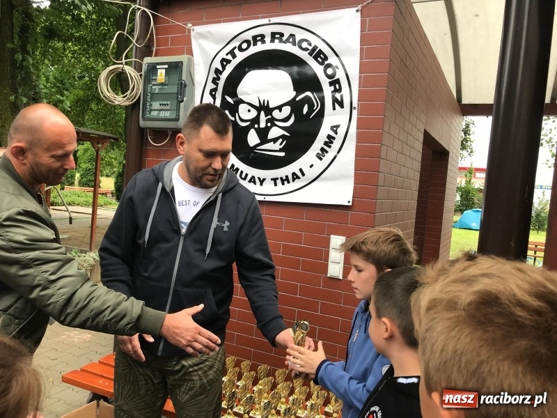 Zdjęcie w galerii na portalu naszraciborz.pl: Łamatorzy zakończyli sezon w rodzinnym gronie  wiadomości z regionu