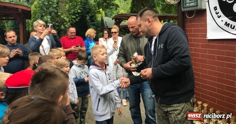Zdjęcie w galerii na portalu naszraciborz.pl: Łamatorzy zakończyli sezon w rodzinnym gronie  wiadomości z regionu