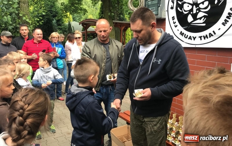 Zdjęcie w galerii na portalu naszraciborz.pl: Łamatorzy zakończyli sezon w rodzinnym gronie  wiadomości z regionu