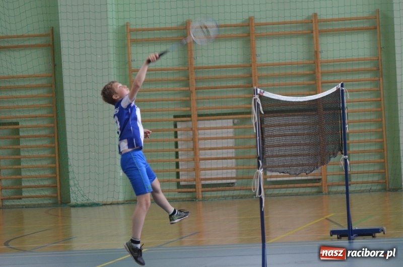 Zdjęcie w galerii na portalu naszraciborz.pl: Wakacyjny turniej badmintona w Arenie Rafako wiadomości z regionu