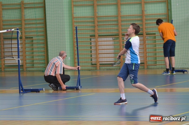 Zdjęcie w galerii na portalu naszraciborz.pl: Wakacyjny turniej badmintona w Arenie Rafako wiadomości z regionu