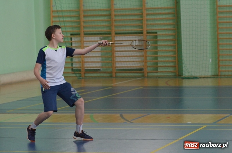 Zdjęcie w galerii na portalu naszraciborz.pl: Wakacyjny turniej badmintona w Arenie Rafako wiadomości z regionu
