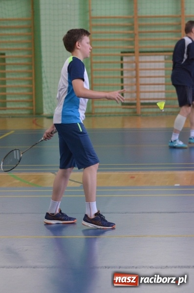 Zdjęcie w galerii na portalu naszraciborz.pl: Wakacyjny turniej badmintona w Arenie Rafako wiadomości z regionu