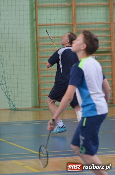 Zdjęcie w galerii na portalu naszraciborz.pl: Wakacyjny turniej badmintona w Arenie Rafako wiadomości z regionu