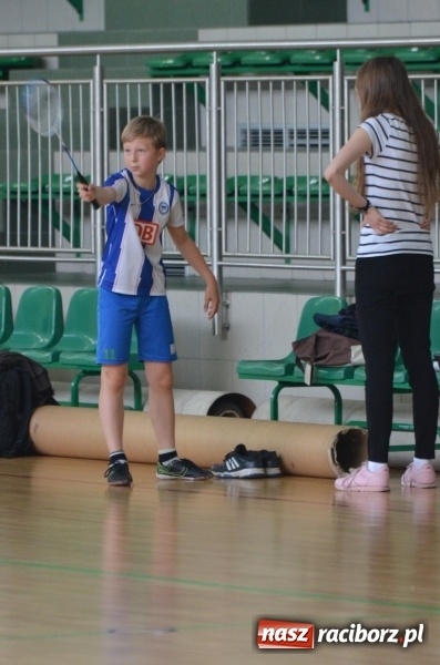 Zdjęcie w galerii na portalu naszraciborz.pl: Wakacyjny turniej badmintona w Arenie Rafako wiadomości z regionu