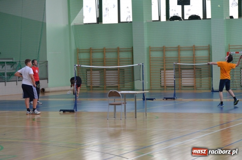 Zdjęcie w galerii na portalu naszraciborz.pl: Wakacyjny turniej badmintona w Arenie Rafako wiadomości z regionu
