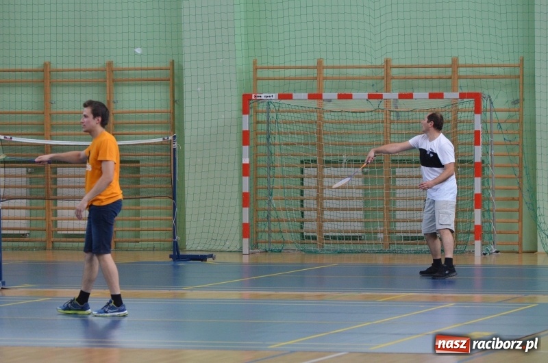 Zdjęcie w galerii na portalu naszraciborz.pl: Wakacyjny turniej badmintona w Arenie Rafako wiadomości z regionu