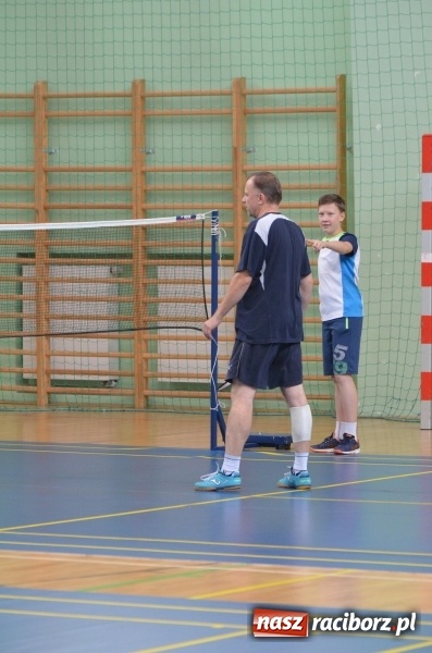 Zdjęcie w galerii na portalu naszraciborz.pl: Wakacyjny turniej badmintona w Arenie Rafako wiadomości z regionu