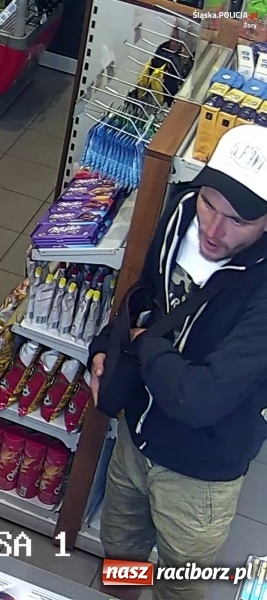 Zdjęcie w galerii na portalu naszraciborz.pl: Policja szuka tego mężczyzny. Włamał się na cudze konta  wiadomości z regionu