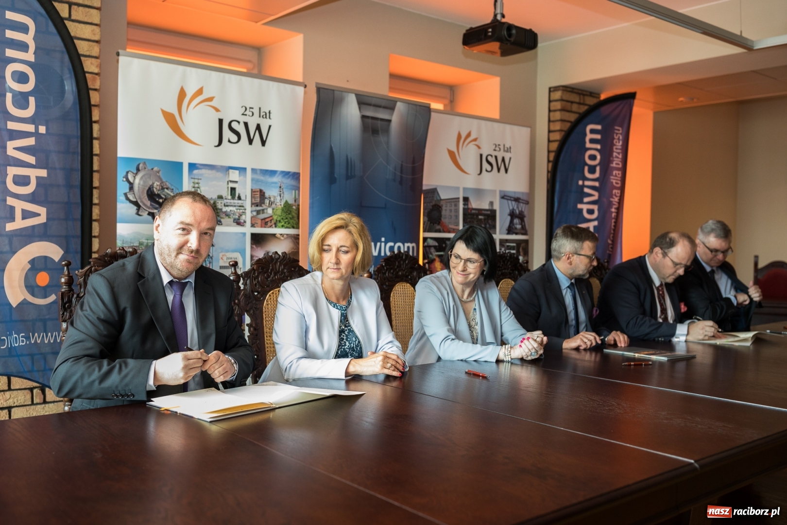 Zdjęcie w galerii na portalu naszraciborz.pl: PWSZ podpisała porozumienie o współpracy z Jastrzębską Spółką Węglową wiadomości z regionu