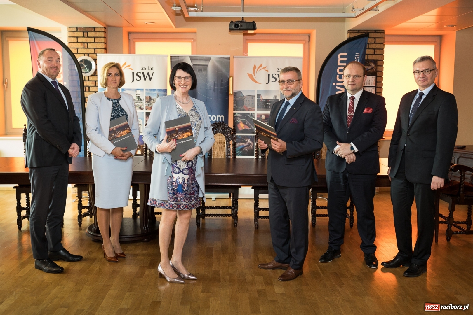 Zdjęcie w galerii na portalu naszraciborz.pl: PWSZ podpisała porozumienie o współpracy z Jastrzębską Spółką Węglową wiadomości z regionu