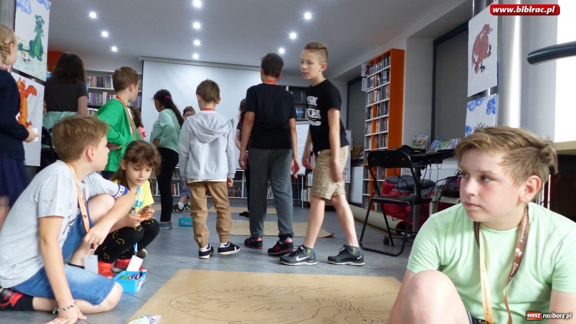 Zdjęcie w galerii na portalu naszraciborz.pl: Legendarny początek Lata z Biblioteką wiadomości z regionu