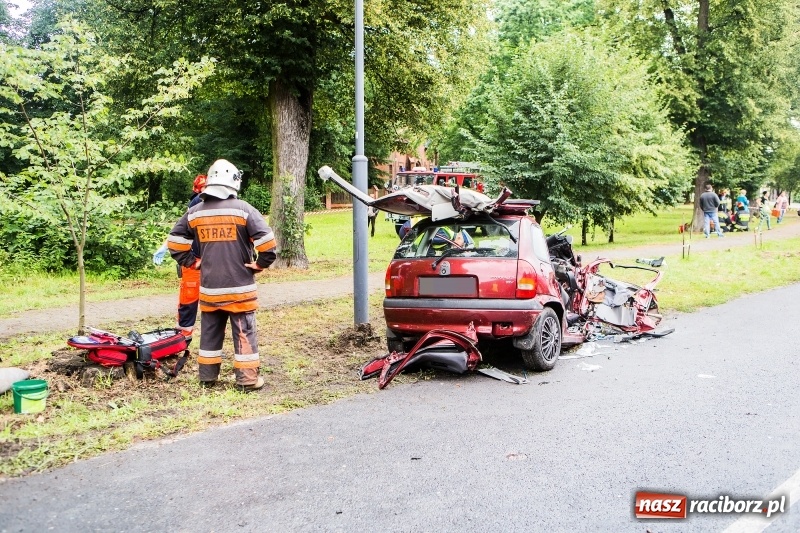Zdjęcie w galerii na portalu naszraciborz.pl: Nadmierna prędkość prawdopodobną przyczyną wczorajszego wypadku w Rudach  wiadomości z regionu
