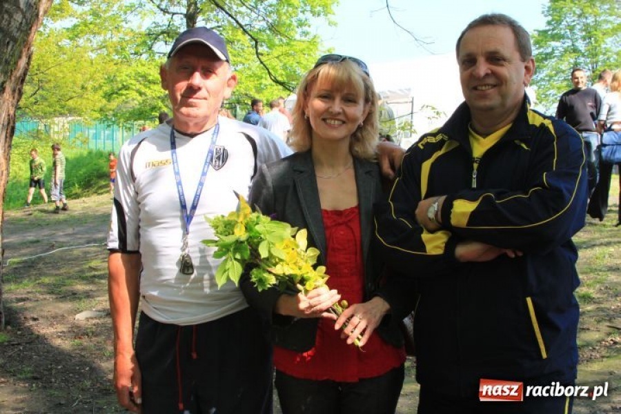 Zdjęcie w galerii na portalu naszraciborz.pl: Biegając promowali aktywny styl życia wiadomości z regionu