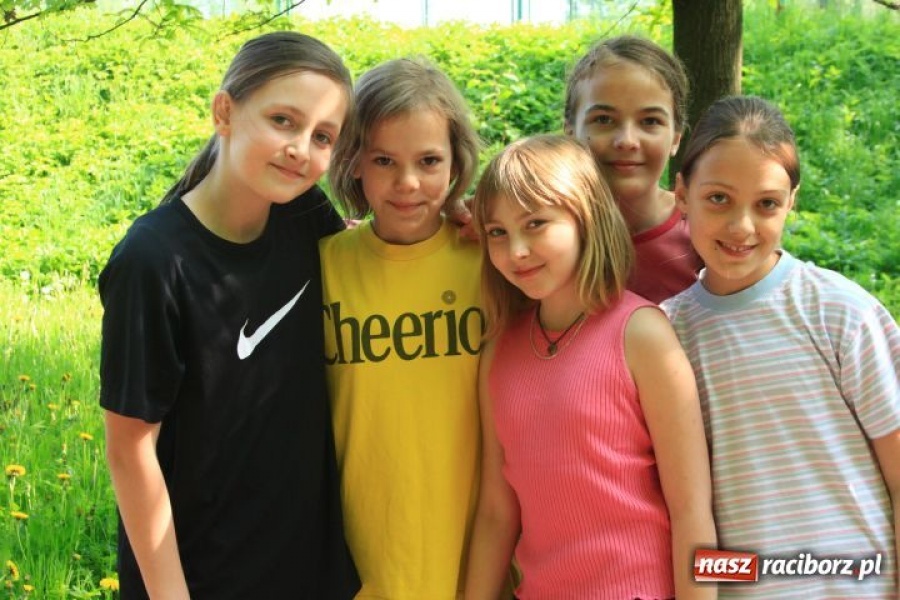 Zdjęcie w galerii na portalu naszraciborz.pl: Biegając promowali aktywny styl życia wiadomości z regionu