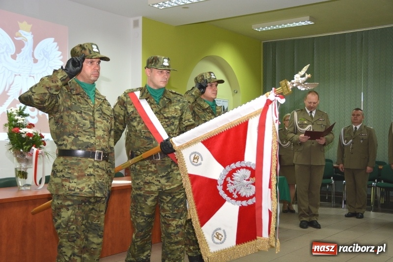 Zdjęcie w galerii na portalu naszraciborz.pl: Najlepsi z najlepszych. Śląska komenda SG w Raciborzu ma nowych funkcjonariuszy  wiadomości z regionu