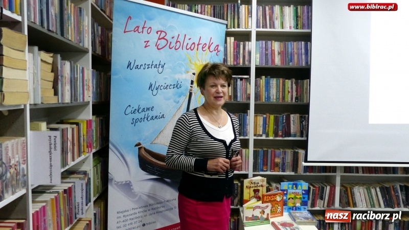 Zdjęcie w galerii na portalu naszraciborz.pl: Deszczowe zabawy w bibliotece wiadomości z regionu