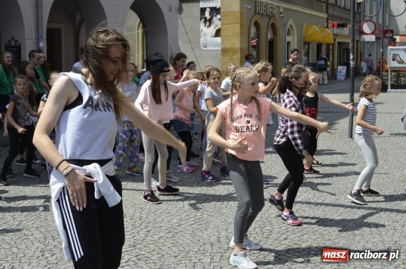 Zdjęcie w galerii na portalu naszraciborz.pl: Podsumowanie warsztatów tanecznych przy RCI wiadomości z regionu