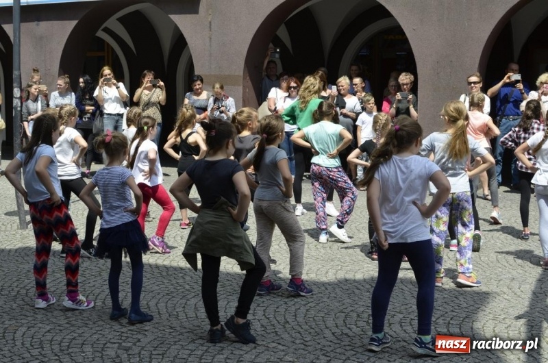 Zdjęcie w galerii na portalu naszraciborz.pl: Podsumowanie warsztatów tanecznych przy RCI wiadomości z regionu