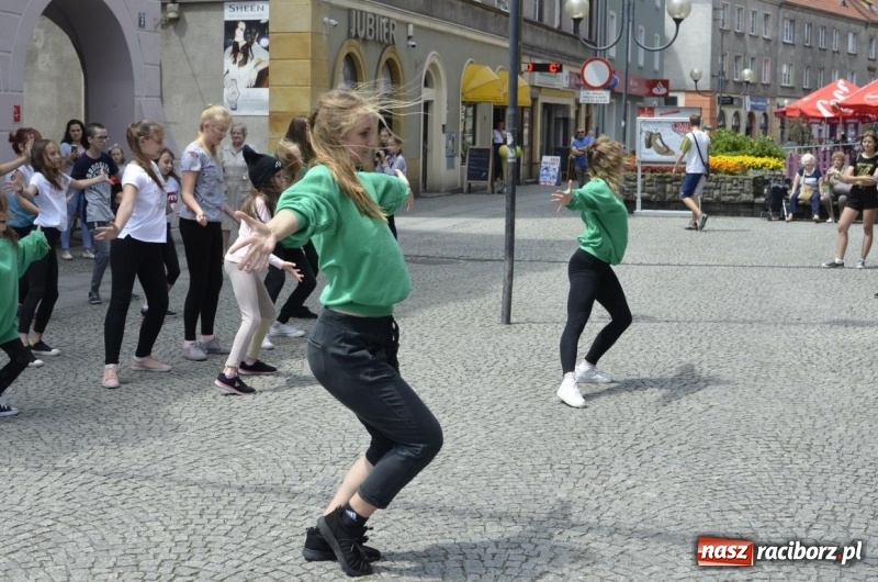 Zdjęcie w galerii na portalu naszraciborz.pl: Podsumowanie warsztatów tanecznych przy RCI wiadomości z regionu