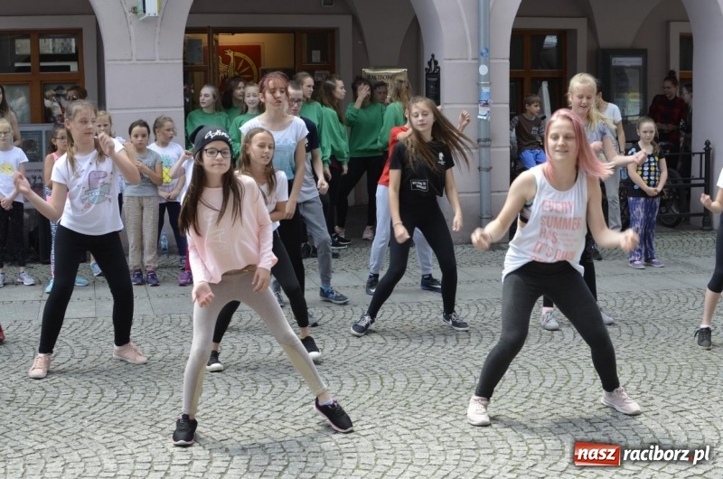 Zdjęcie w galerii na portalu naszraciborz.pl: Podsumowanie warsztatów tanecznych przy RCI wiadomości z regionu