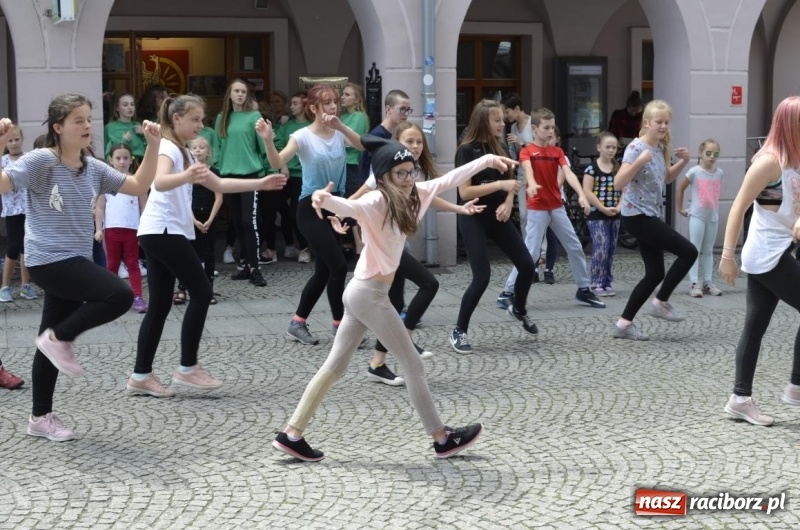 Zdjęcie w galerii na portalu naszraciborz.pl: Podsumowanie warsztatów tanecznych przy RCI wiadomości z regionu