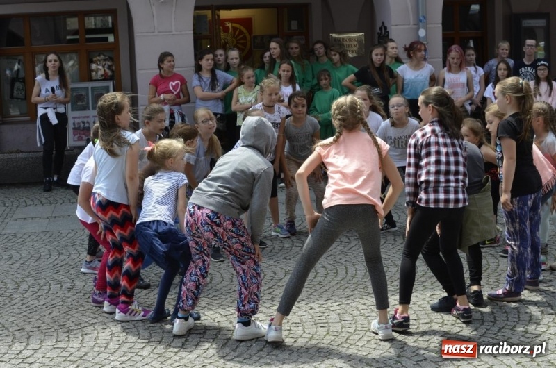 Zdjęcie w galerii na portalu naszraciborz.pl: Podsumowanie warsztatów tanecznych przy RCI wiadomości z regionu