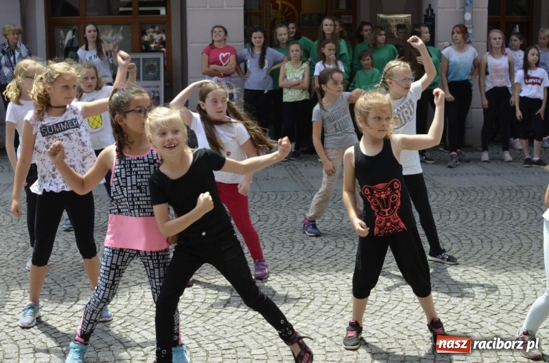 Zdjęcie w galerii na portalu naszraciborz.pl: Podsumowanie warsztatów tanecznych przy RCI wiadomości z regionu
