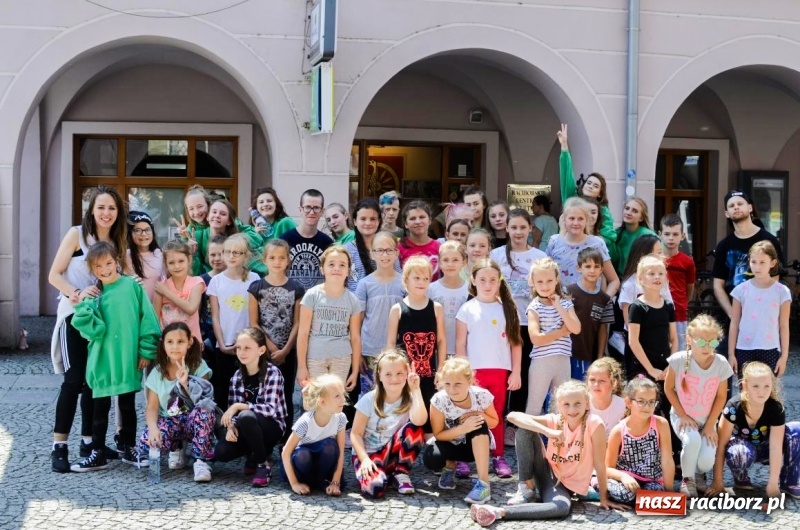 Zdjęcie w galerii na portalu naszraciborz.pl: Podsumowanie warsztatów tanecznych przy RCI wiadomości z regionu