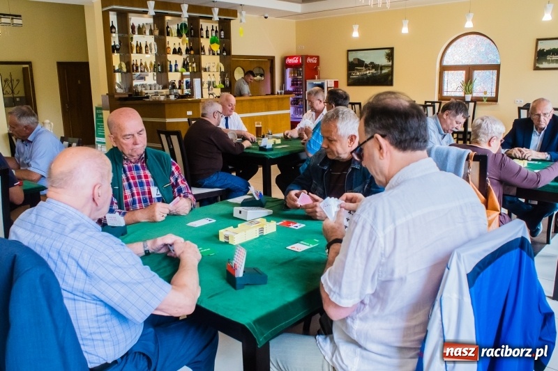 Zdjęcie w galerii na portalu naszraciborz.pl: Raciborscy brydżyści podsumowali sezon wiadomości z regionu