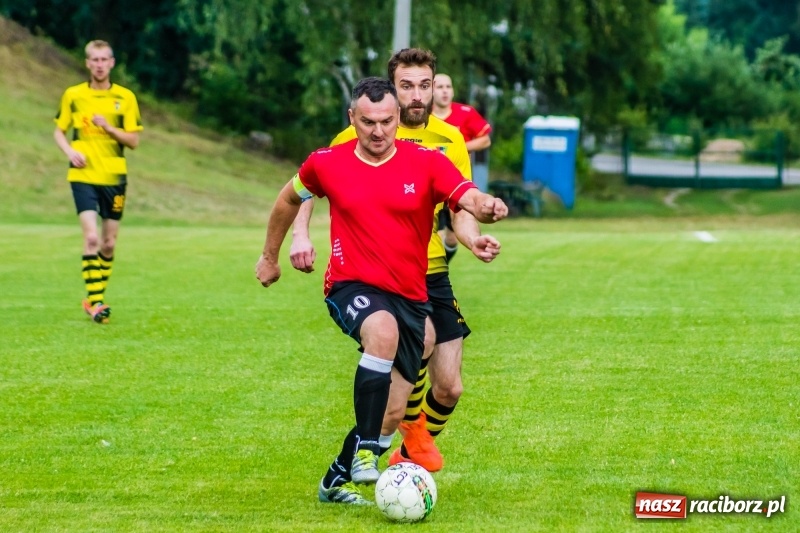 Zdjęcie w galerii na portalu naszraciborz.pl: Górki pokonane. Chałupki zostają w A klasie wiadomości z regionu