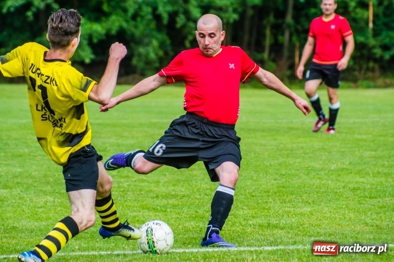 Zdjęcie w galerii na portalu naszraciborz.pl: Górki pokonane. Chałupki zostają w A klasie wiadomości z regionu