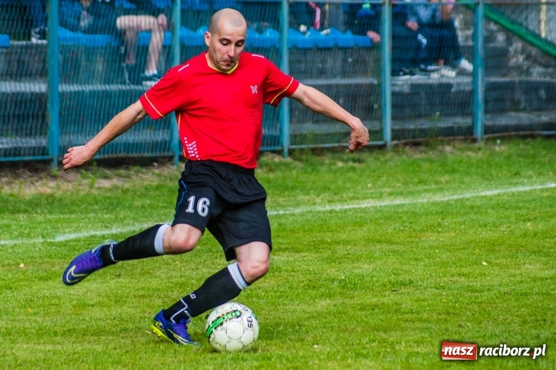 Zdjęcie w galerii na portalu naszraciborz.pl: Górki pokonane. Chałupki zostają w A klasie wiadomości z regionu