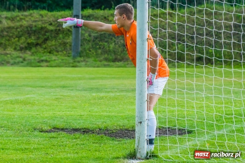Zdjęcie w galerii na portalu naszraciborz.pl: Górki pokonane. Chałupki zostają w A klasie wiadomości z regionu
