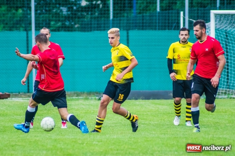 Zdjęcie w galerii na portalu naszraciborz.pl: Górki pokonane. Chałupki zostają w A klasie wiadomości z regionu