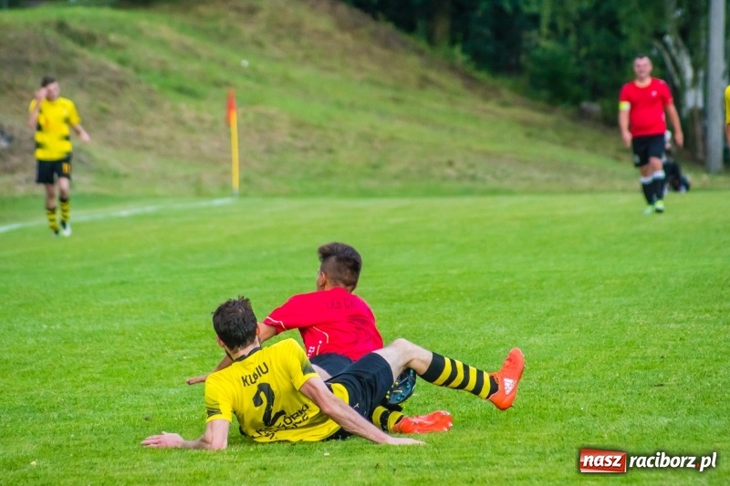 Zdjęcie w galerii na portalu naszraciborz.pl: Górki pokonane. Chałupki zostają w A klasie wiadomości z regionu