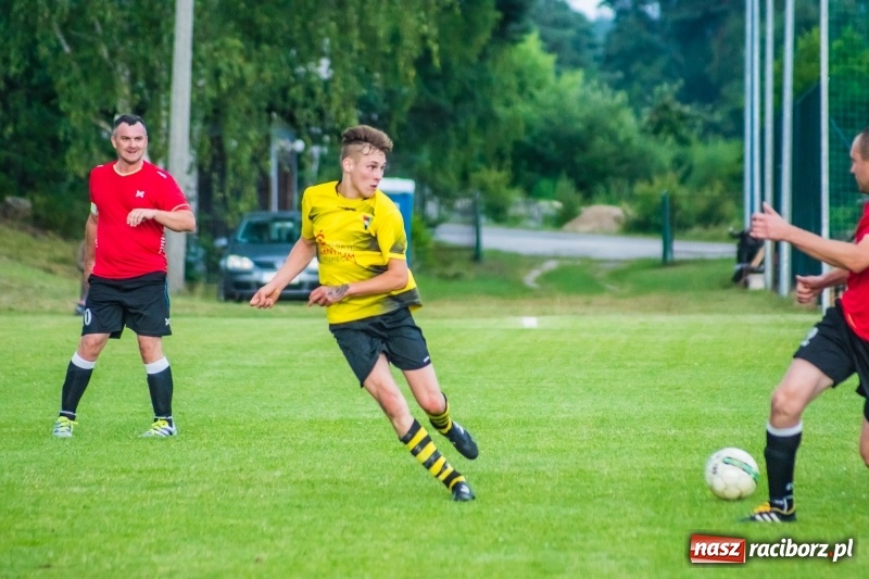 Zdjęcie w galerii na portalu naszraciborz.pl: Górki pokonane. Chałupki zostają w A klasie wiadomości z regionu