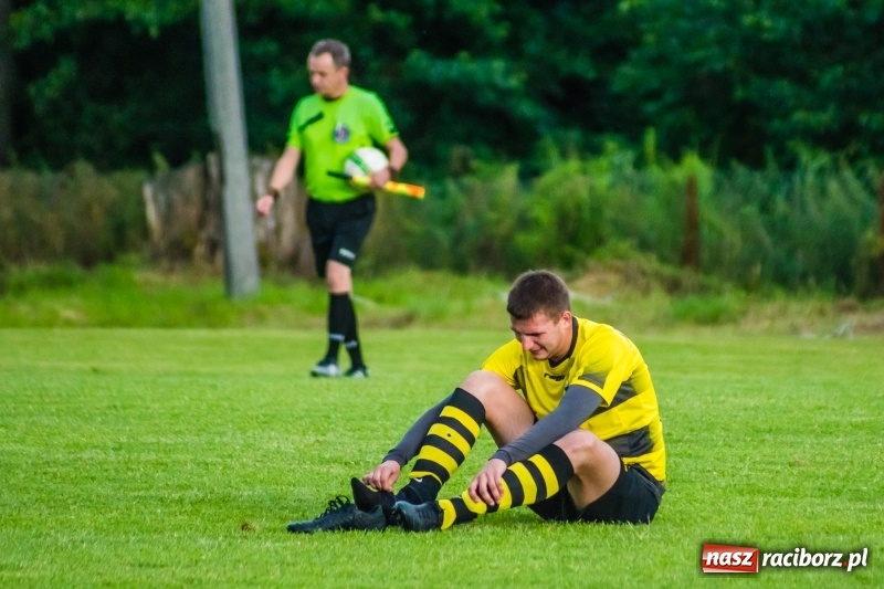 Zdjęcie w galerii na portalu naszraciborz.pl: Górki pokonane. Chałupki zostają w A klasie wiadomości z regionu