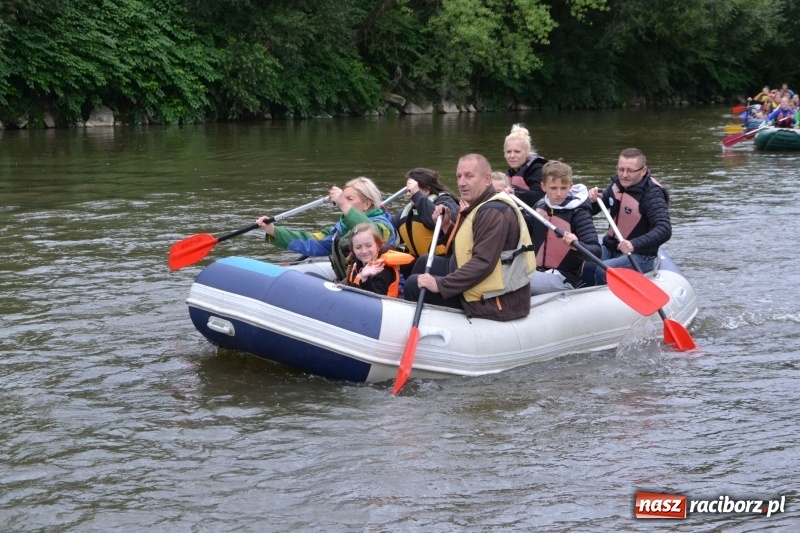 Zdjęcie w galerii na portalu naszraciborz.pl: Sezon wodniacki na Odrze oficjalnie rozpoczęty  wiadomości z regionu