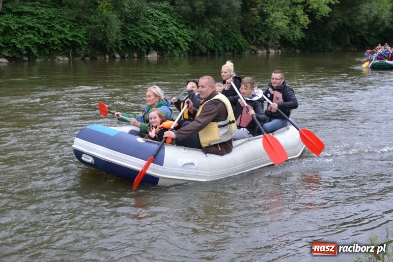 Zdjęcie w galerii na portalu naszraciborz.pl: Sezon wodniacki na Odrze oficjalnie rozpoczęty  wiadomości z regionu