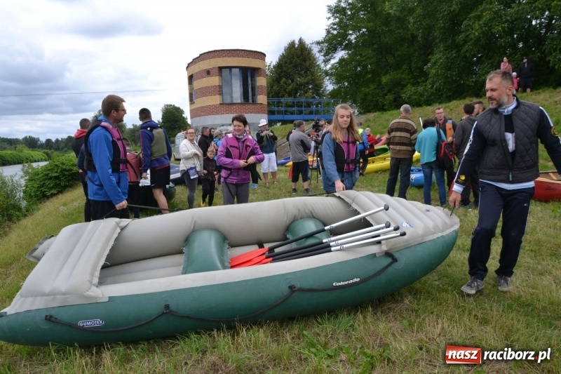 Zdjęcie w galerii na portalu naszraciborz.pl: Sezon wodniacki na Odrze oficjalnie rozpoczęty  wiadomości z regionu