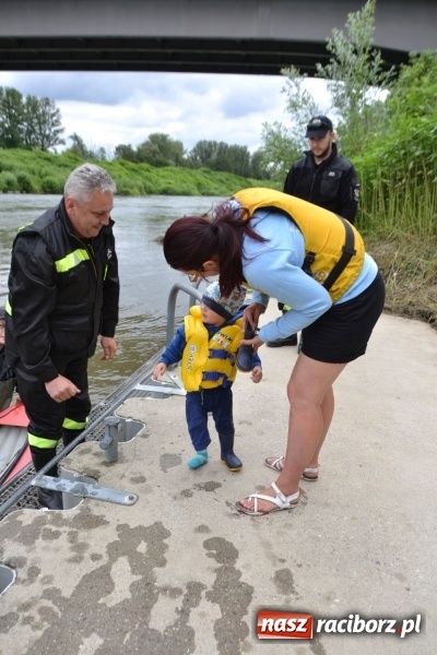Zdjęcie w galerii na portalu naszraciborz.pl: Sezon wodniacki na Odrze oficjalnie rozpoczęty  wiadomości z regionu