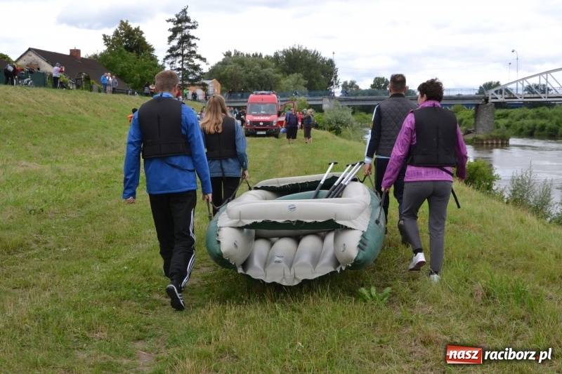 Zdjęcie w galerii na portalu naszraciborz.pl: Sezon wodniacki na Odrze oficjalnie rozpoczęty  wiadomości z regionu