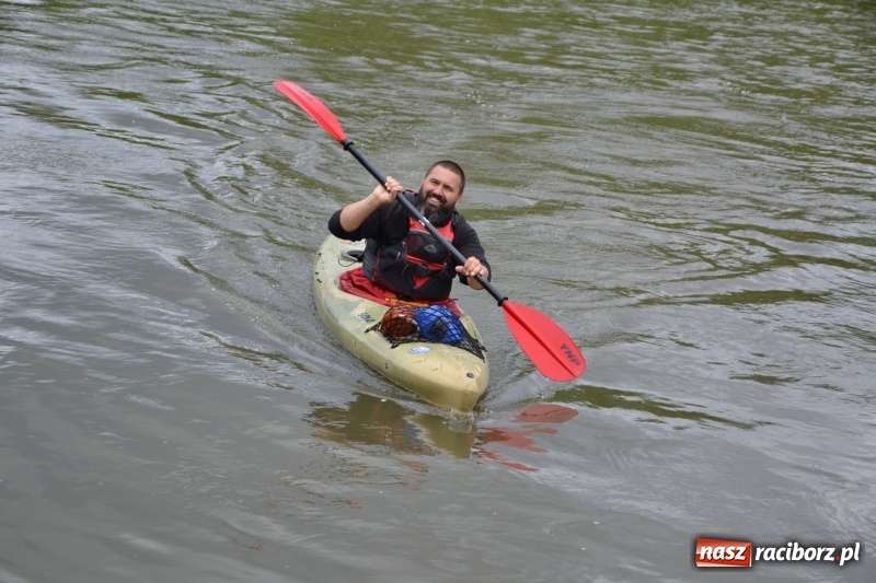 Zdjęcie w galerii na portalu naszraciborz.pl: Sezon wodniacki na Odrze oficjalnie rozpoczęty  wiadomości z regionu