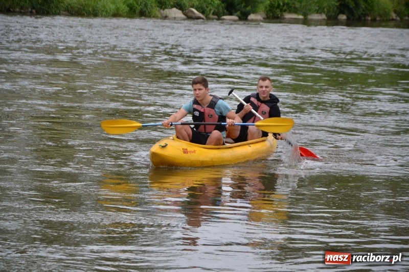 Zdjęcie w galerii na portalu naszraciborz.pl: Sezon wodniacki na Odrze oficjalnie rozpoczęty  wiadomości z regionu