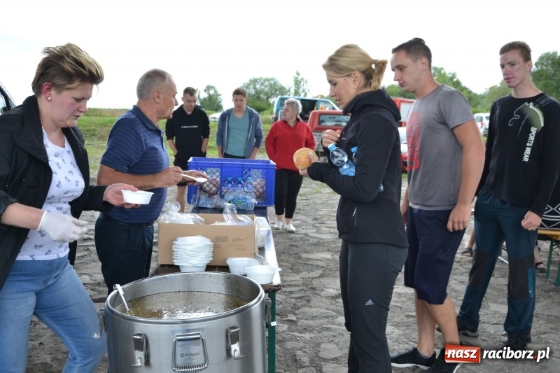 Zdjęcie w galerii na portalu naszraciborz.pl: Sezon wodniacki na Odrze oficjalnie rozpoczęty  wiadomości z regionu