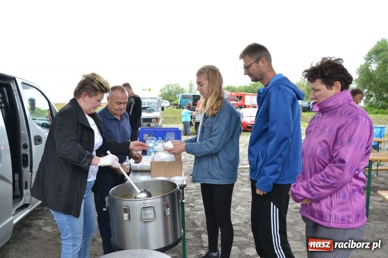 Zdjęcie w galerii na portalu naszraciborz.pl: Sezon wodniacki na Odrze oficjalnie rozpoczęty  wiadomości z regionu