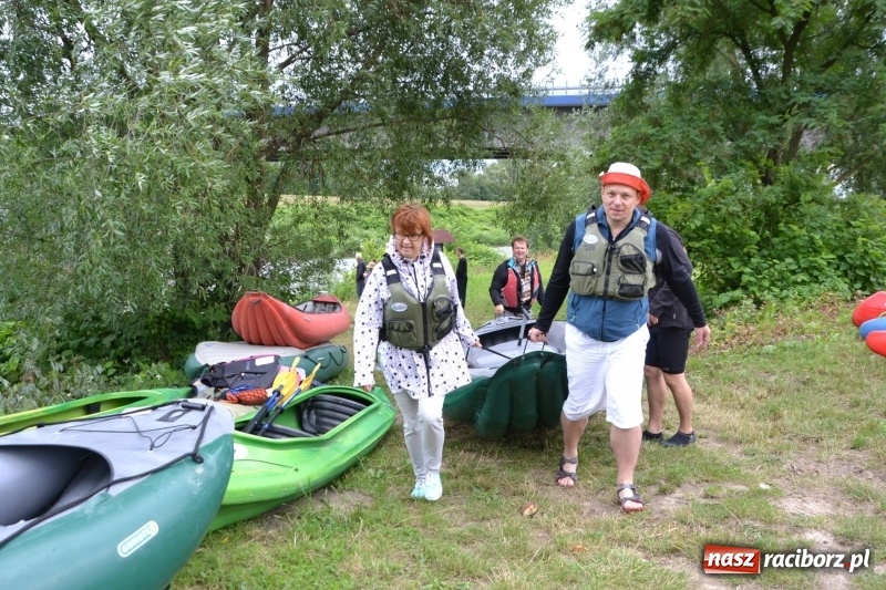 Zdjęcie w galerii na portalu naszraciborz.pl: Sezon wodniacki na Odrze oficjalnie rozpoczęty  wiadomości z regionu