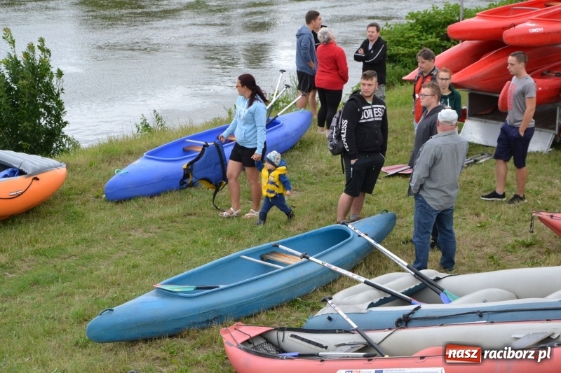 Zdjęcie w galerii na portalu naszraciborz.pl: Sezon wodniacki na Odrze oficjalnie rozpoczęty  wiadomości z regionu