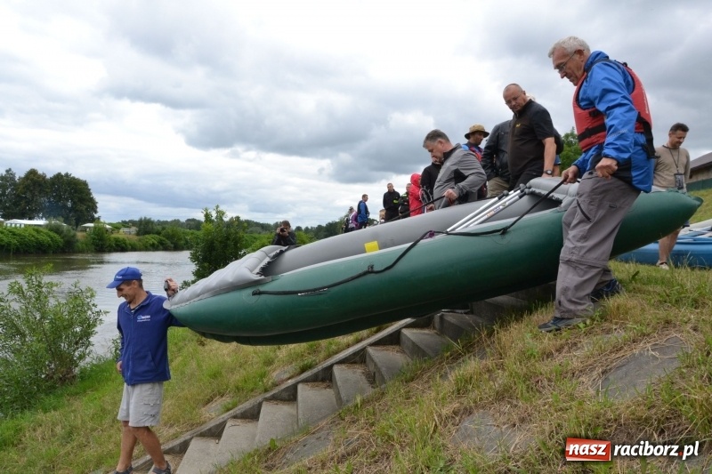 Zdjęcie w galerii na portalu naszraciborz.pl: Sezon wodniacki na Odrze oficjalnie rozpoczęty  wiadomości z regionu